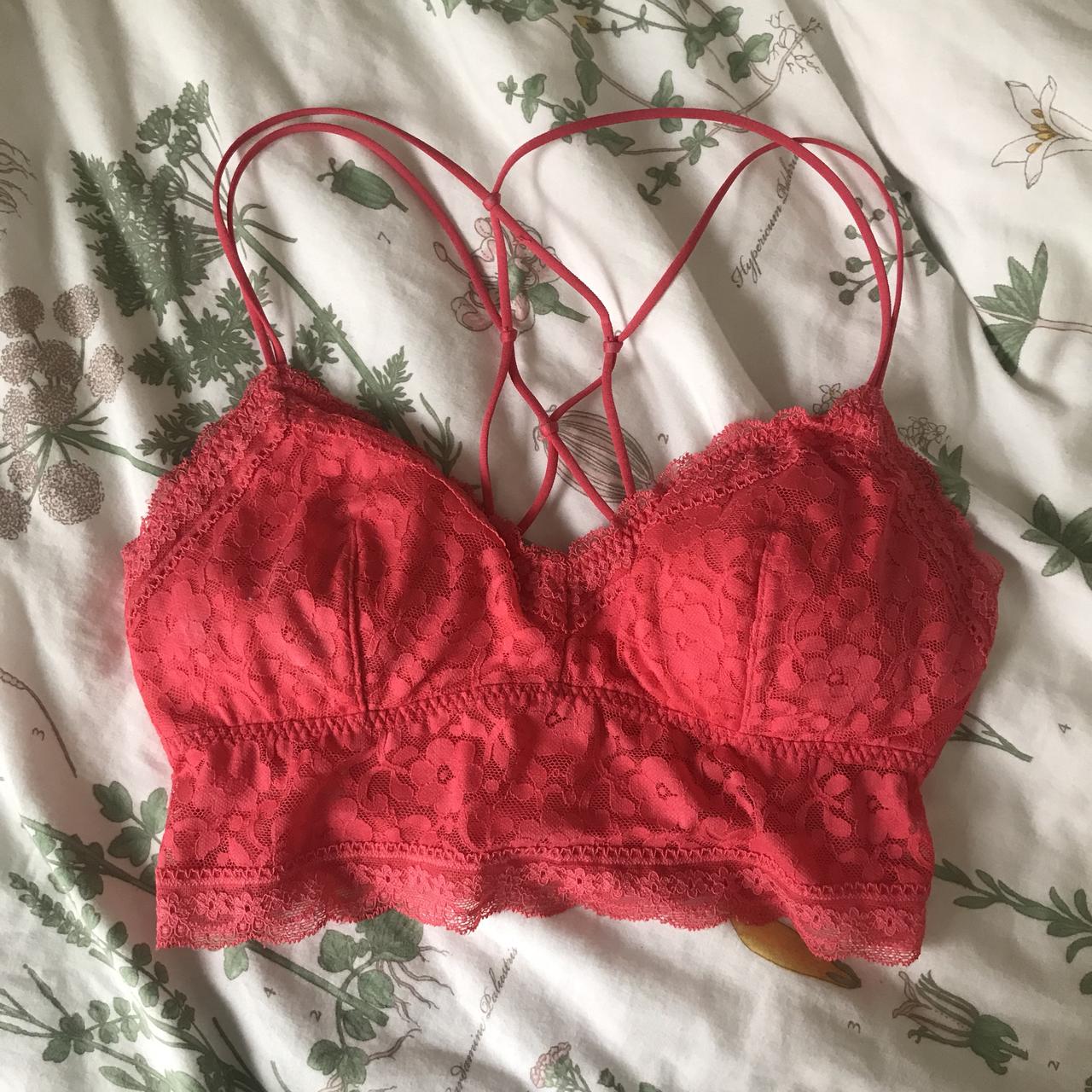 HOLLISTER/GILLY HICKS PADDED LACE BRALETTE — HOT