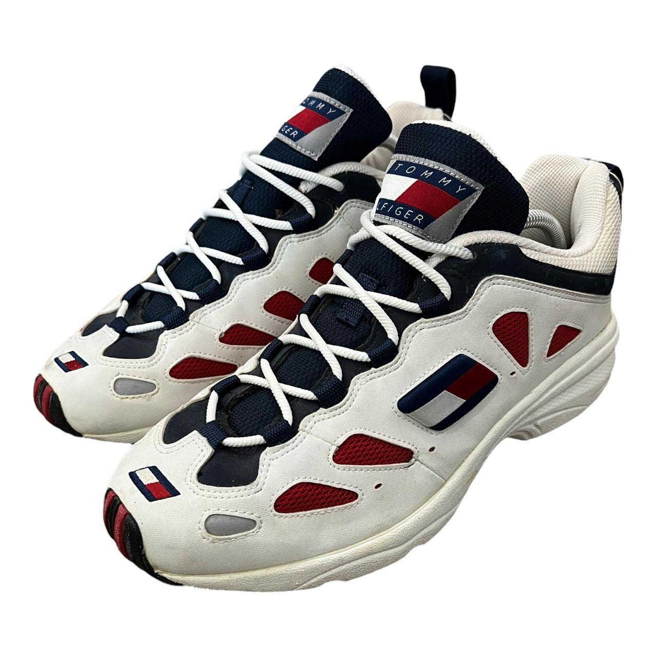 tommy hilfiger hyperbole