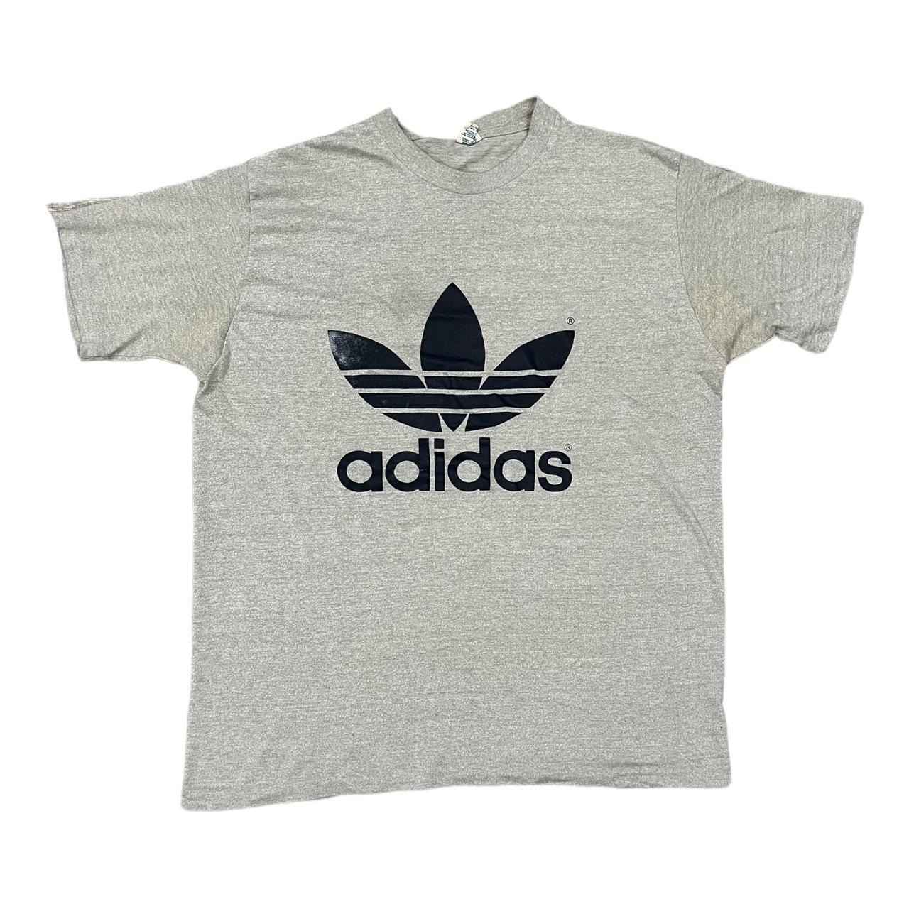 Adidas cheap logo size