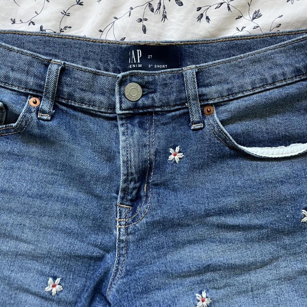 Gap Flower embroidered jean shorts I loveeee these... Depop