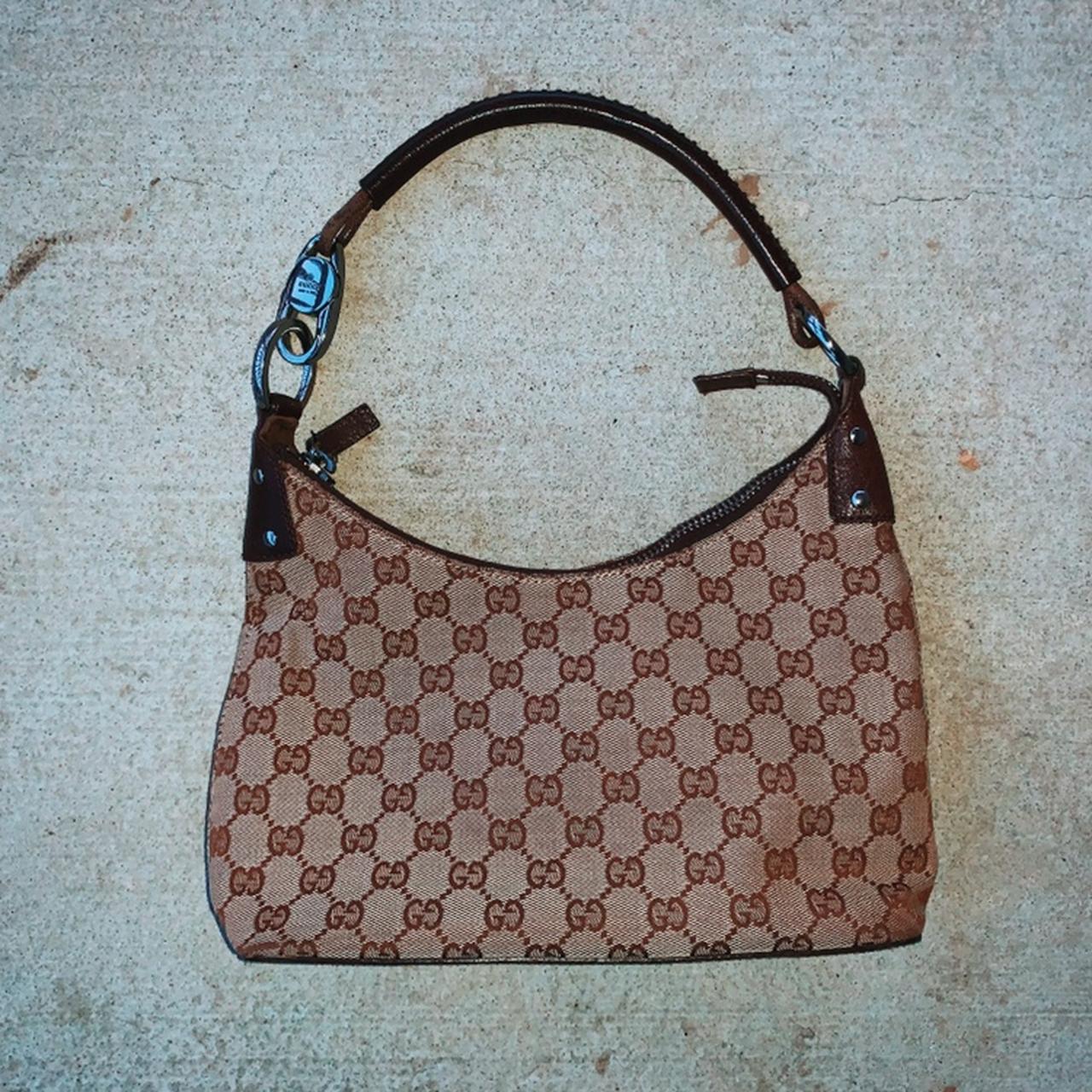 Early 2000’s Gucci shoulder bag , 11.5 inches wide, 6