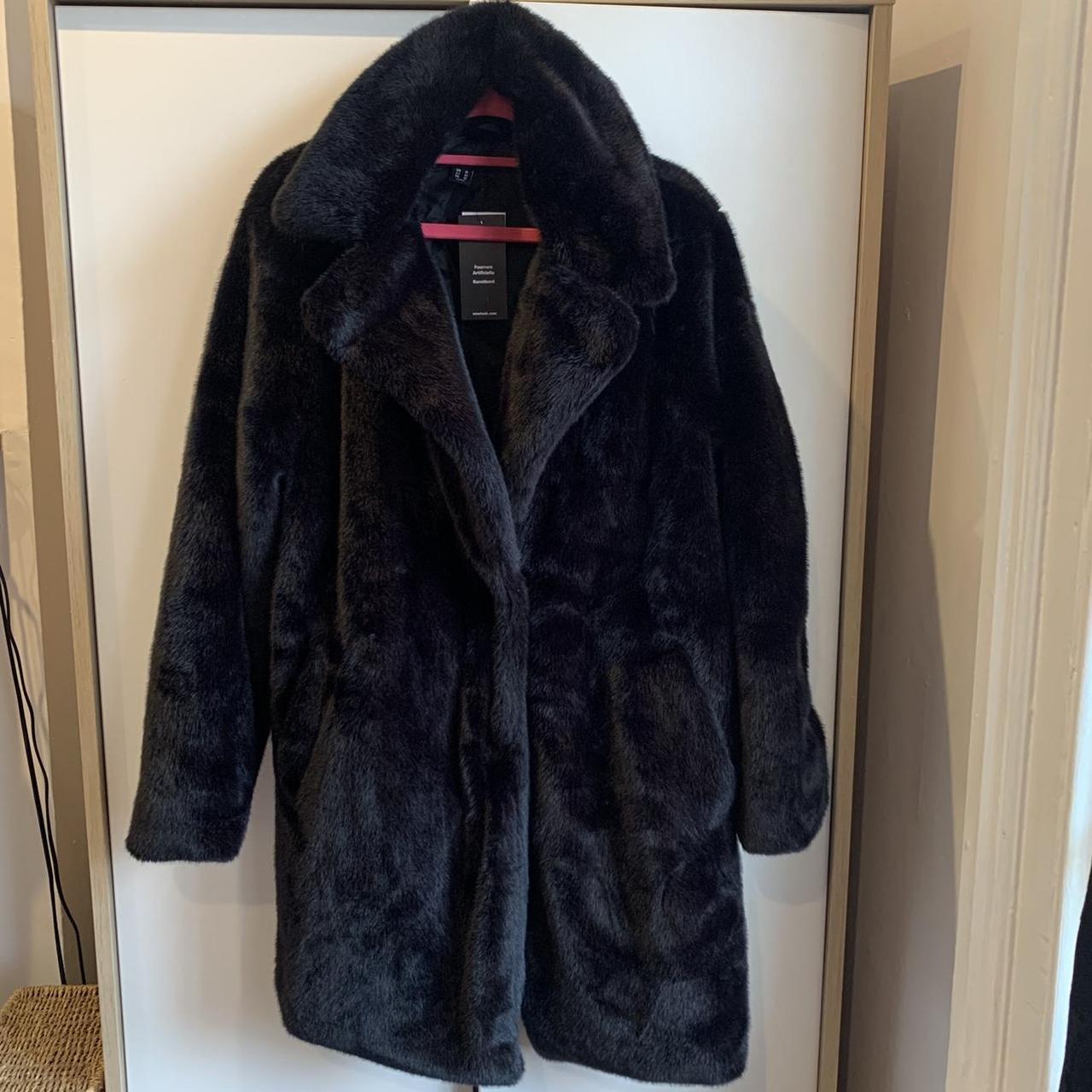 New look, faux fur coat ,new with tags , size 14,... - Depop