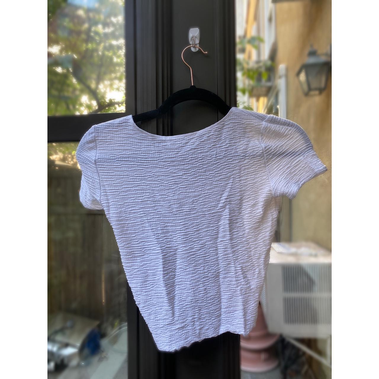 Hollister Co. Women's White Crop-top | Depop