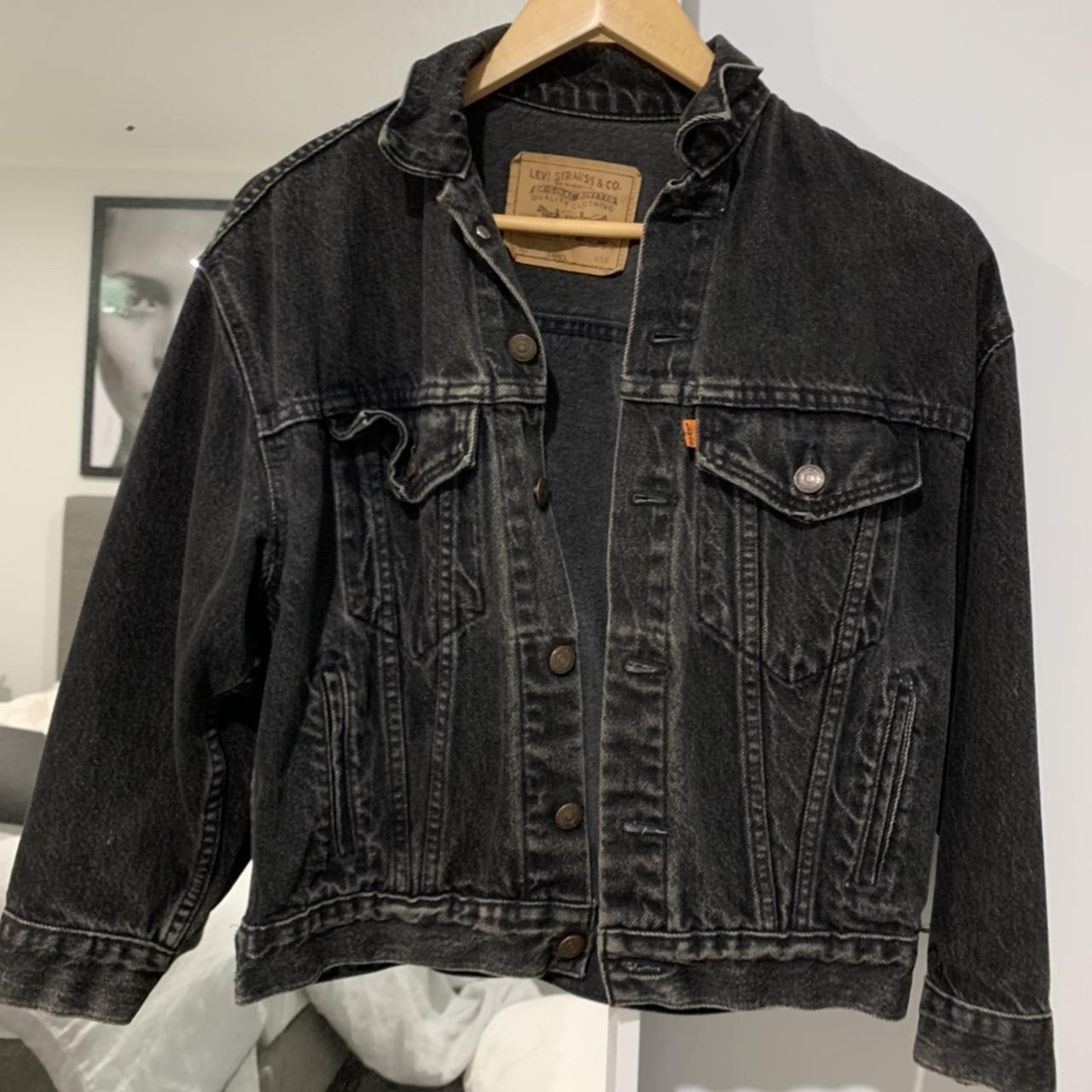 Levi's Women's Black Jacket | Depop