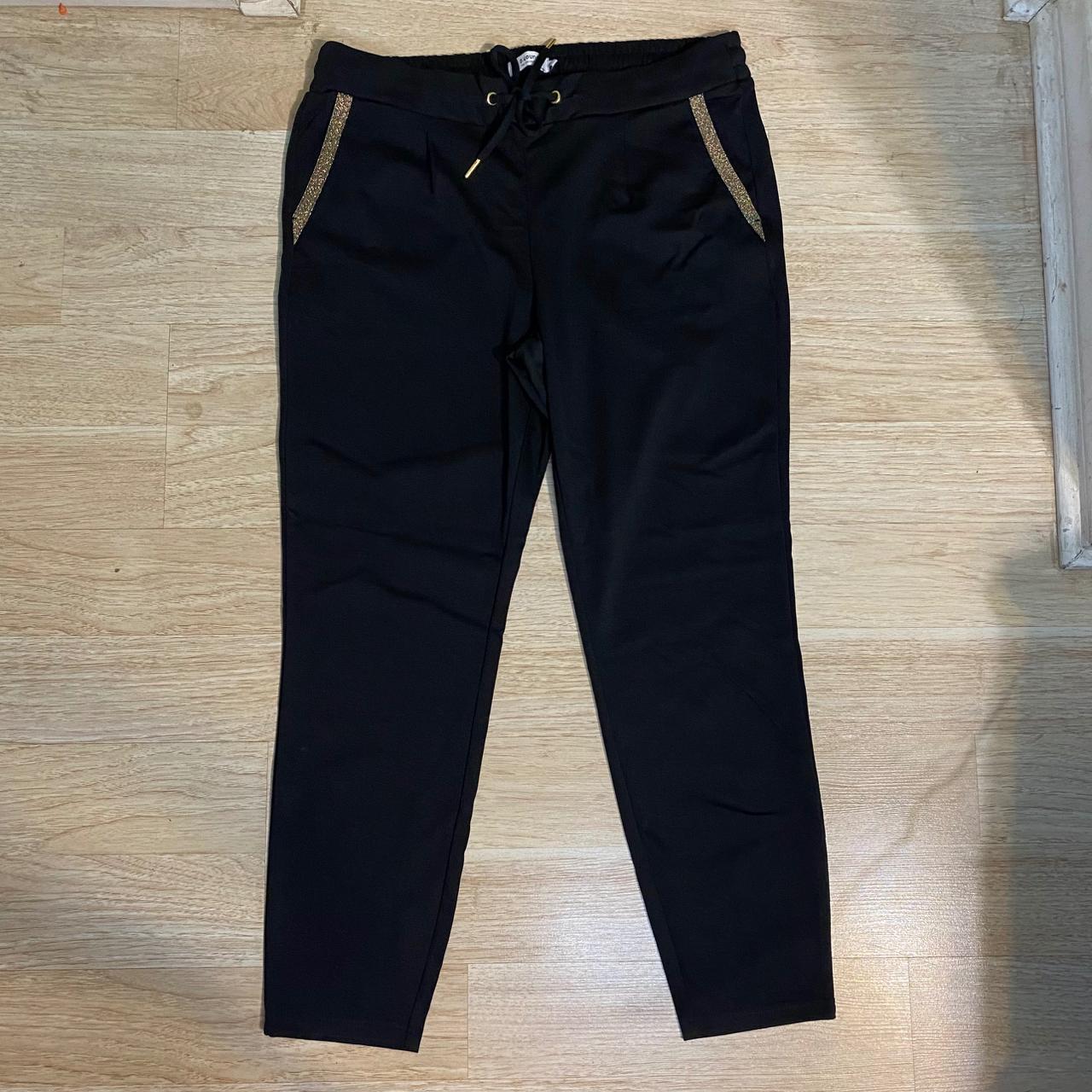 Product Image 2 - b.young
Byrizetta Pants

SIZE: XL
COLOR: Black
MATERIAL: Shell: