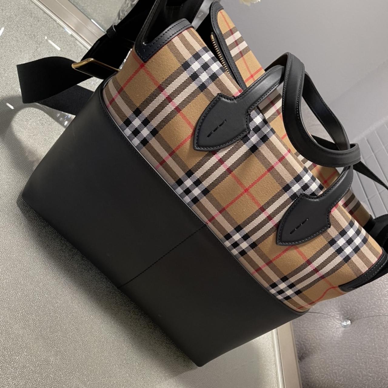 authentic burberry bag Used