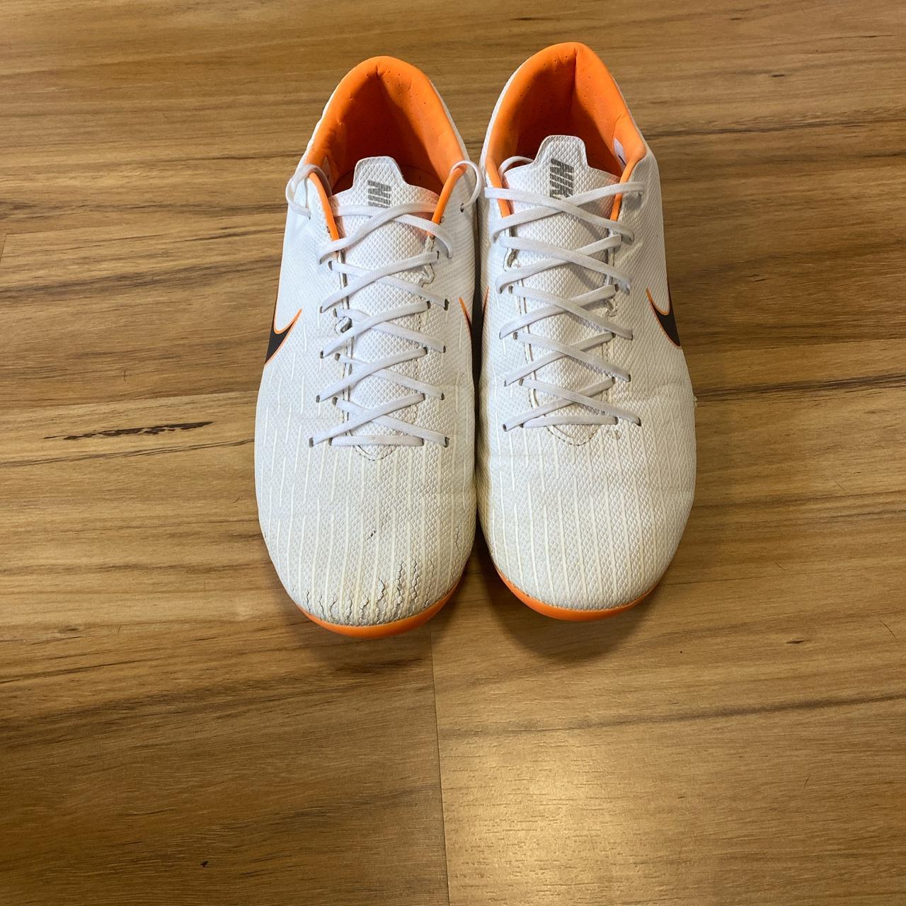 Nike Men's White and Orange Boots | Depop