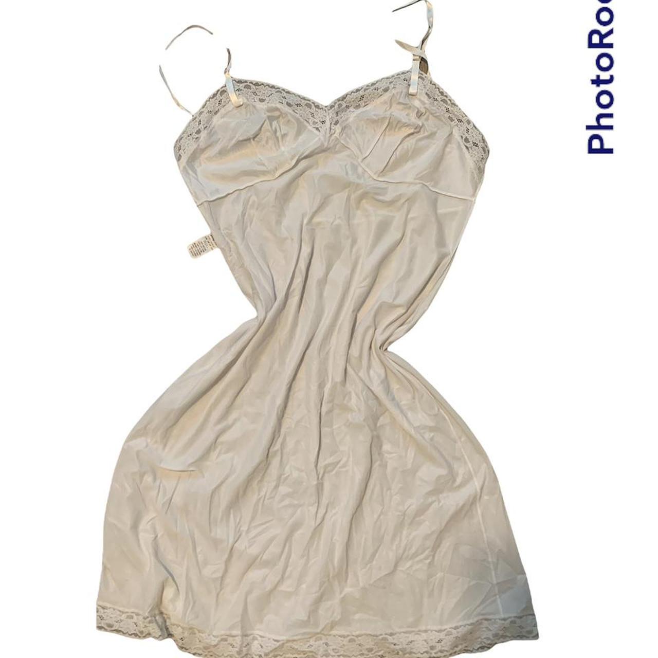 17London Women's White Dress