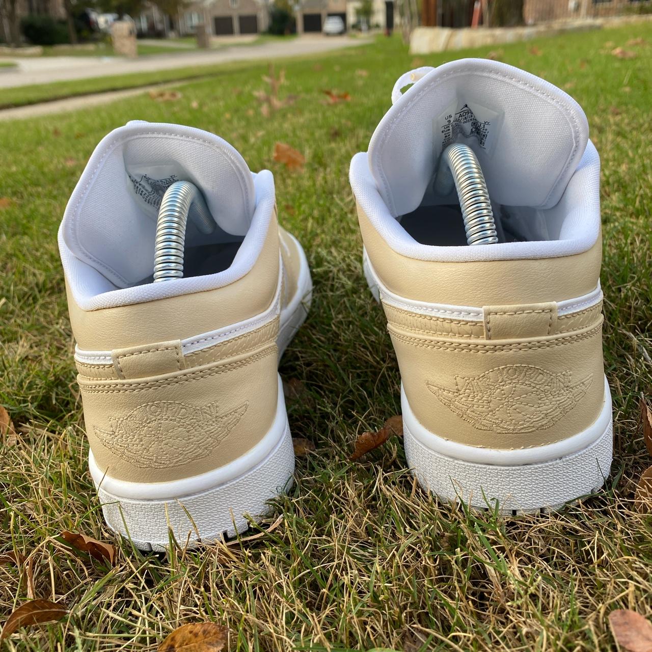 nike air jordan 1 low oatmeal