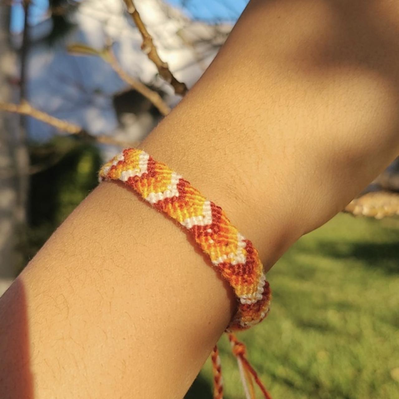 Sunset deals bracelet colors