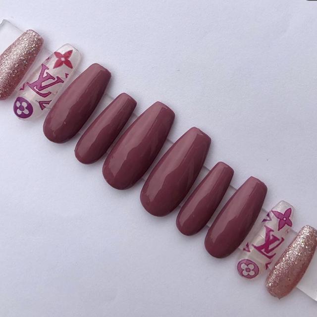 Louis Vuitton-style custom press on nails. Can be - Depop