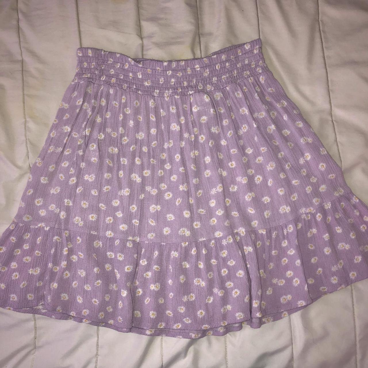 Product Image 1 - Floral Purple Skirt 🌸
-Size: M
-