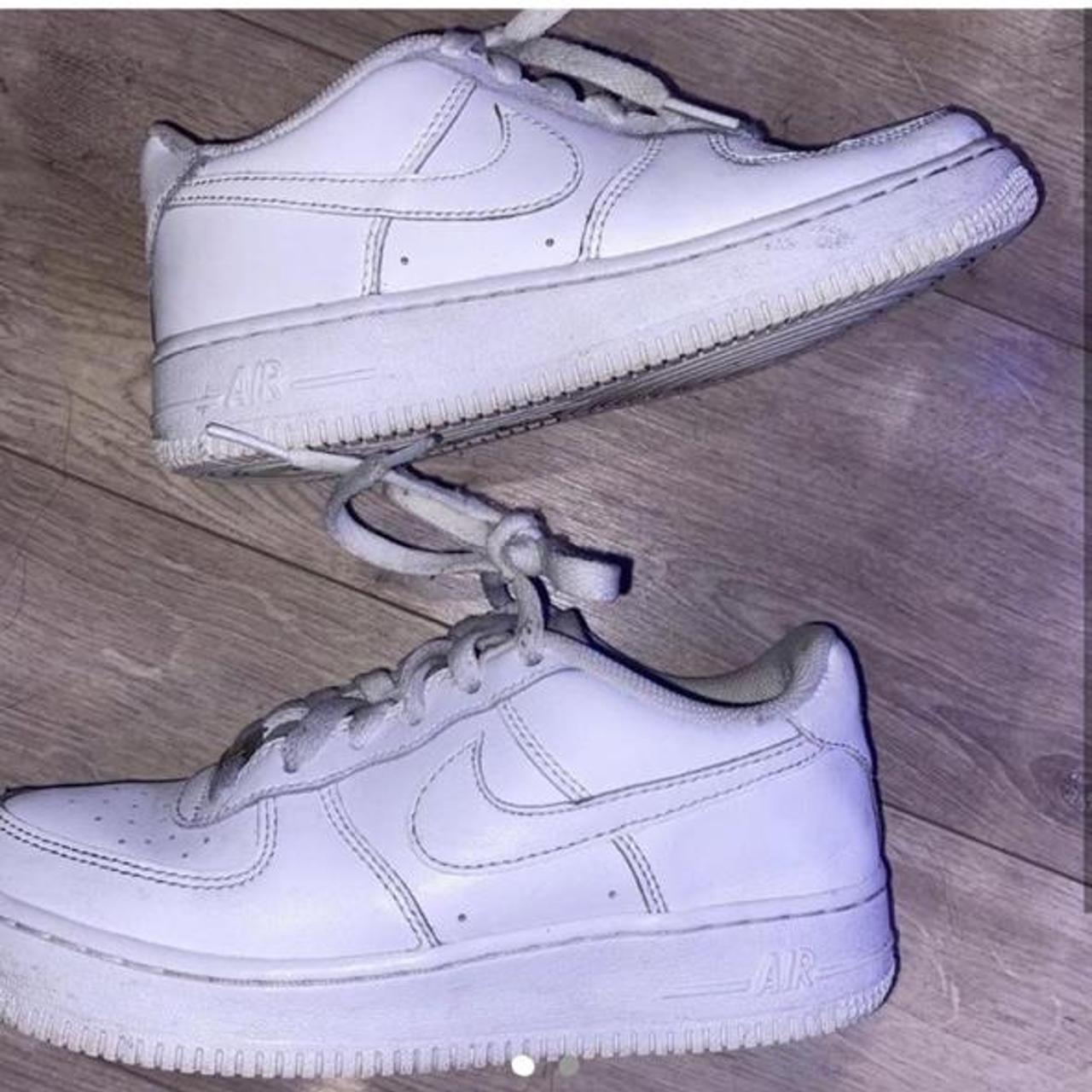 size 4 white airforce 1