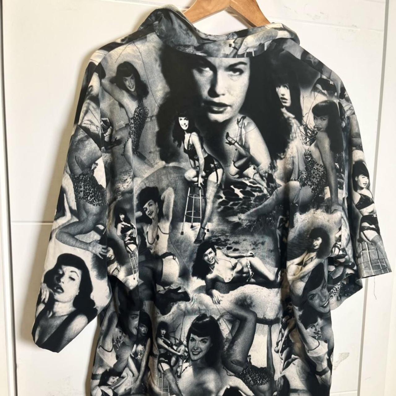 authentic collectible betty page black and white... - Depop
