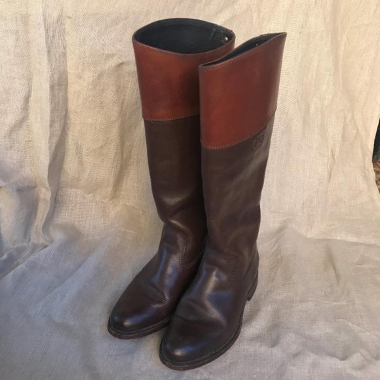 FRYE Brown Leather Riding Boots w Vibram Soles