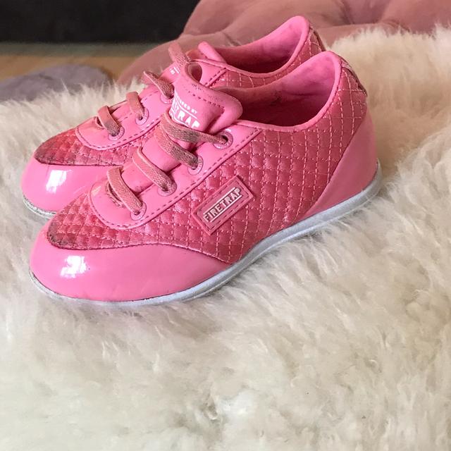 Little girls pink firetrap trainers uk size 7 Depop