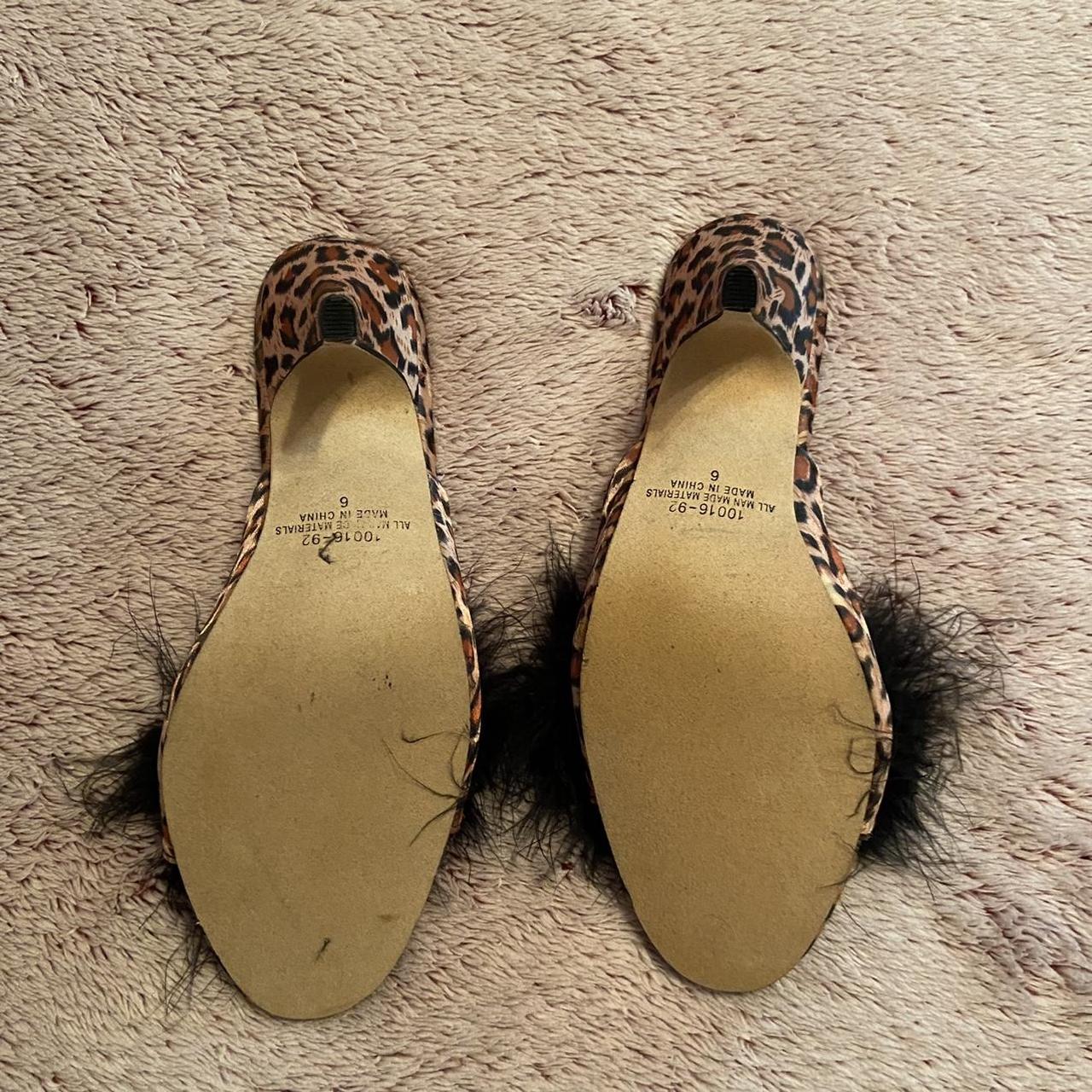 Fredericks of Hollywood heels Leonard print kitten... Depop