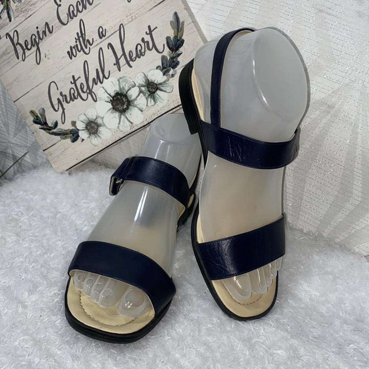 Navy sandals size on sale 6