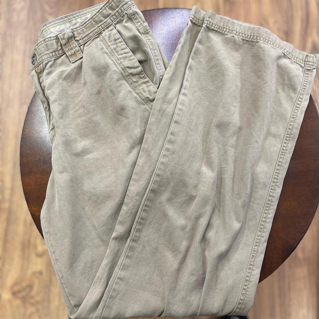 $10 - Colombian Sportswear Cargo Pants... - Depop