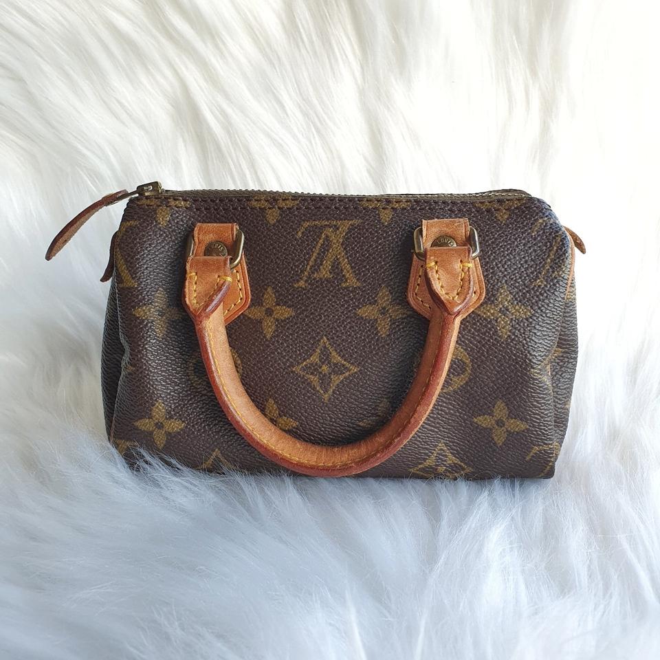 Authentic Vintage Louis Vuitton Mini Pleaty Shoulder - Depop