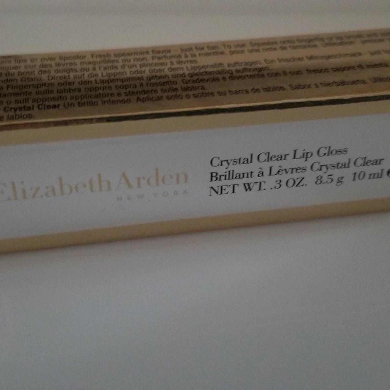 Elizabeth Arden White Makeup (2)