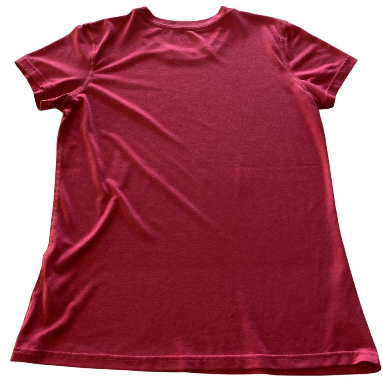 womens nike pink shirt