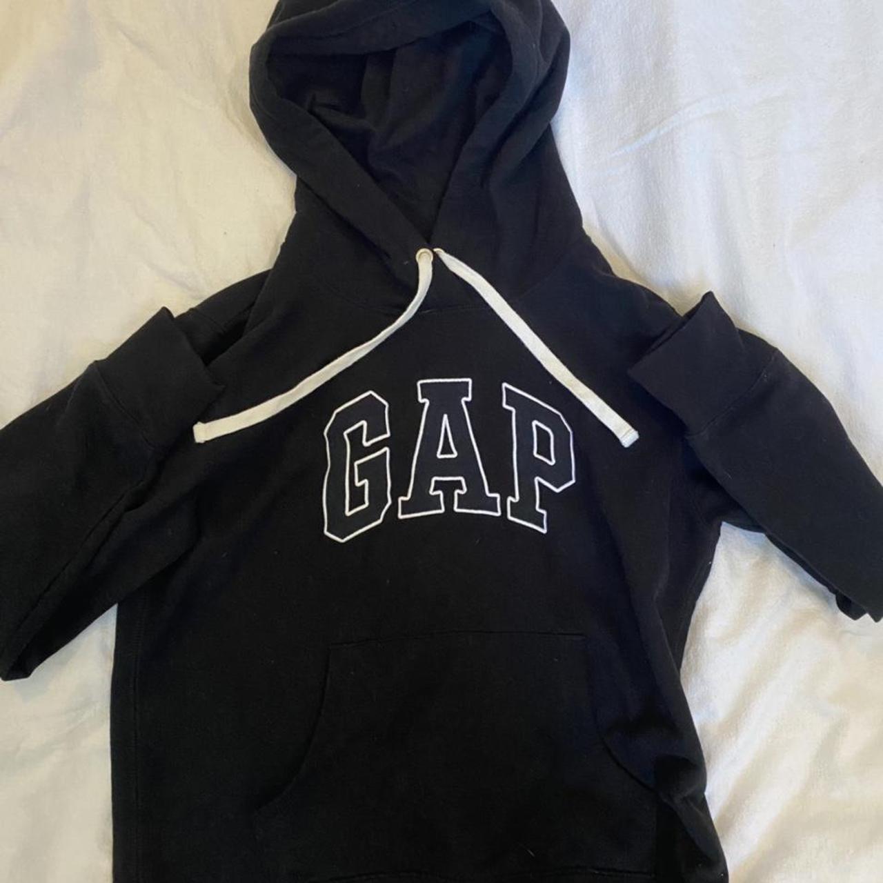 gap hoodie with strings