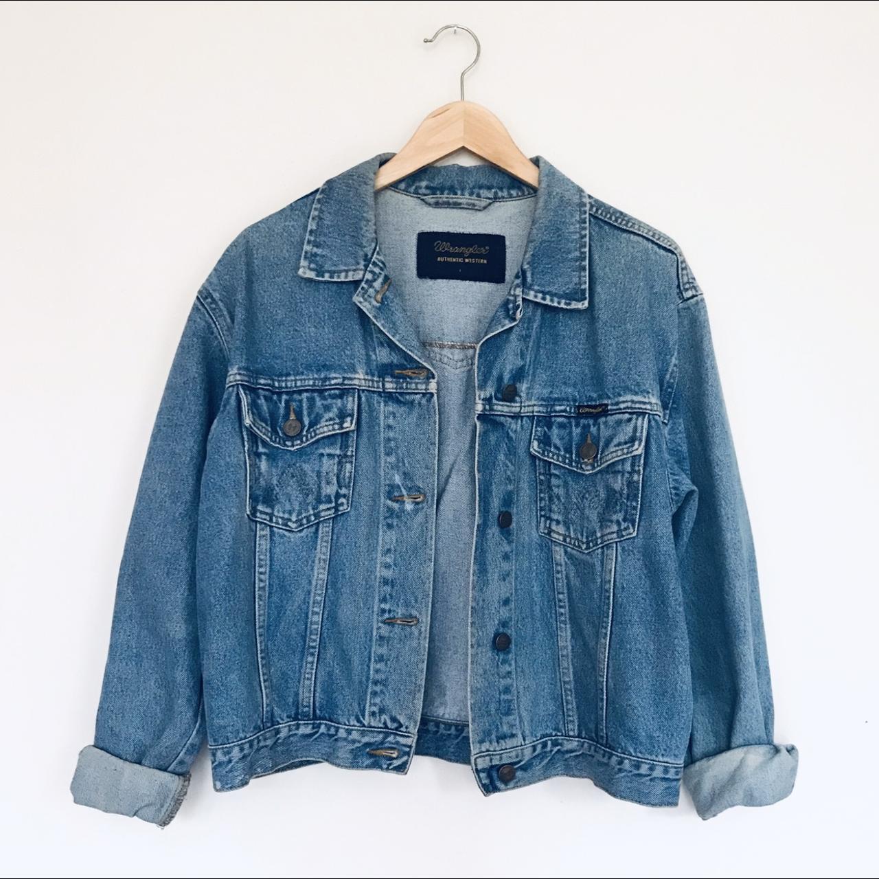 Classic Wrangler denim “western jacket” female size... - Depop