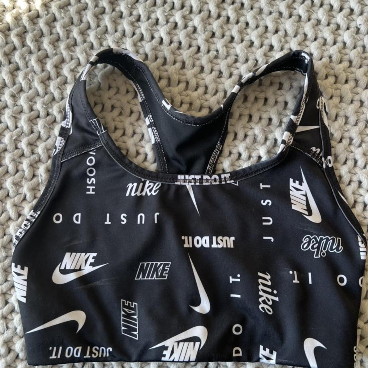 Nike sports bra Size xs Never worn Perfect - Depop