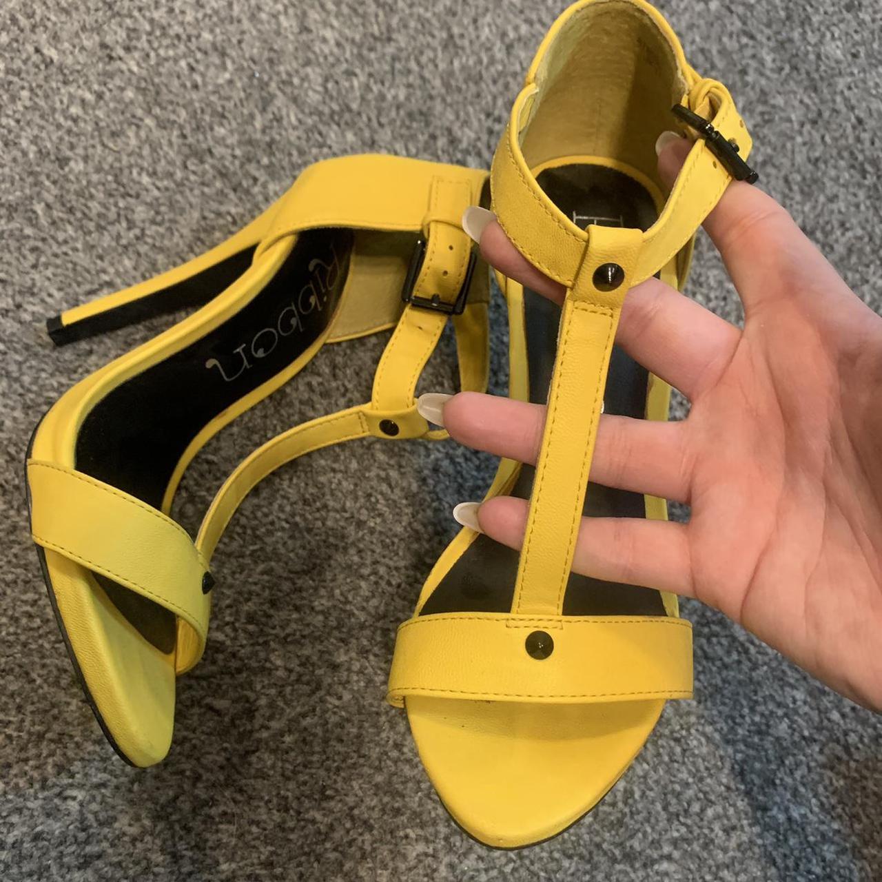 yellow heels size 3