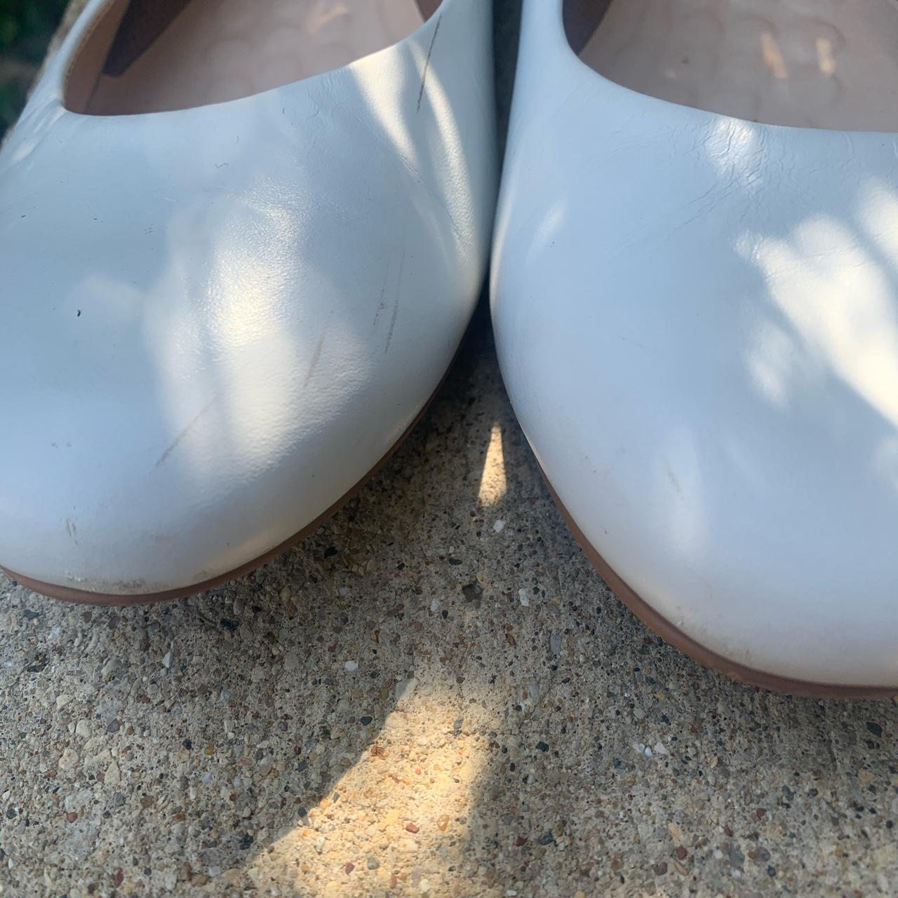 Beautiful white leather flats. Only worn twice!!... - Depop