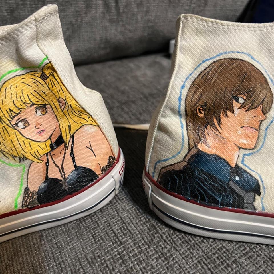 Anime converse hotsell