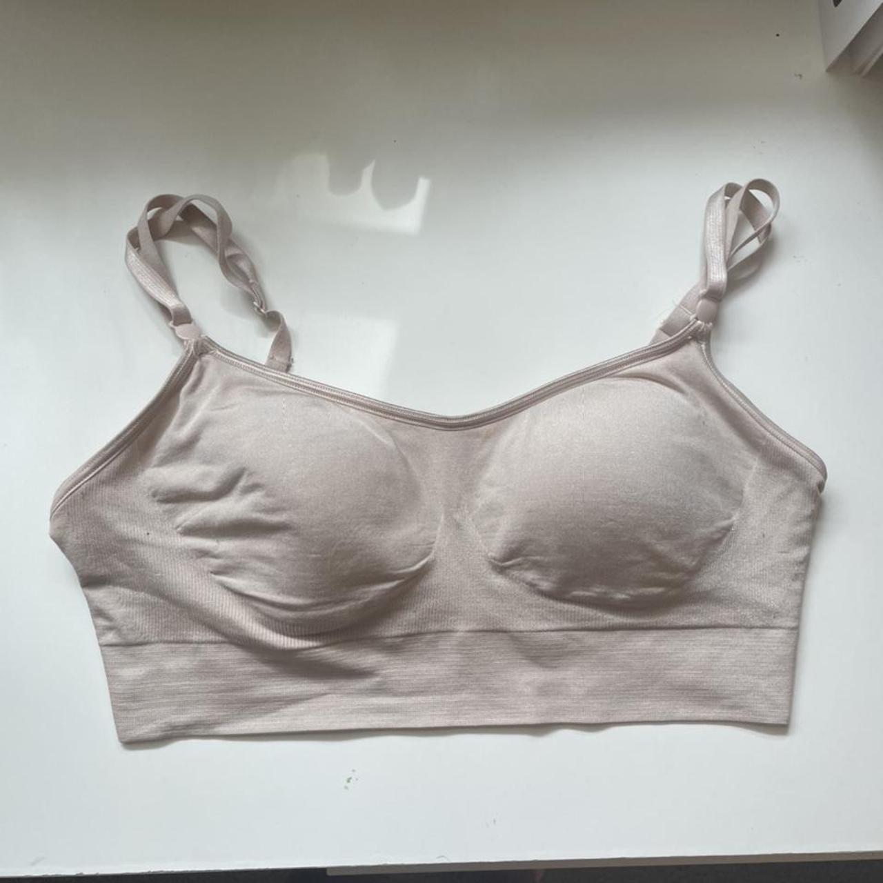 Warner’s nude bra w/ padding very comfortable & has... - Depop