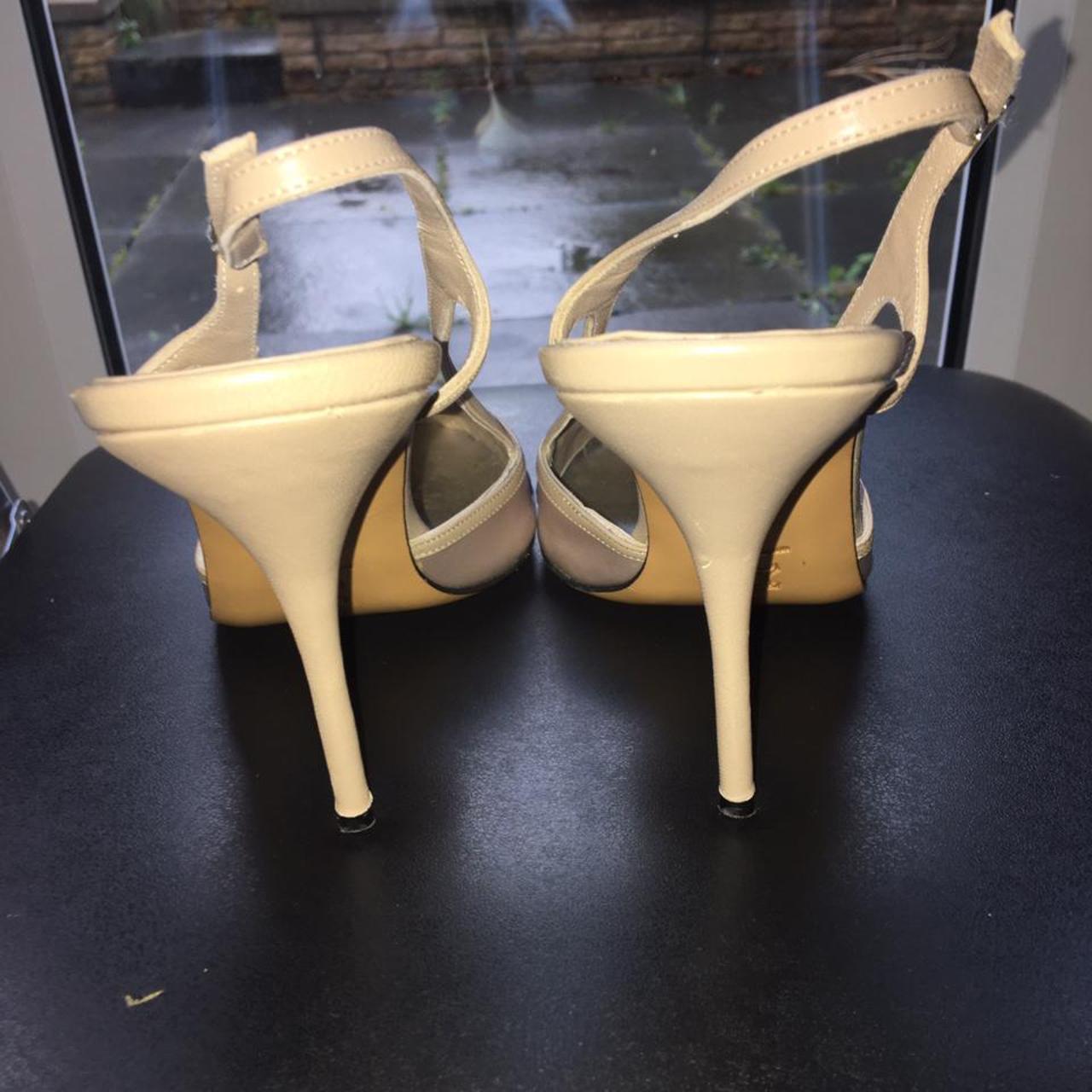 Karen Millen Women's Tan Courts | Depop