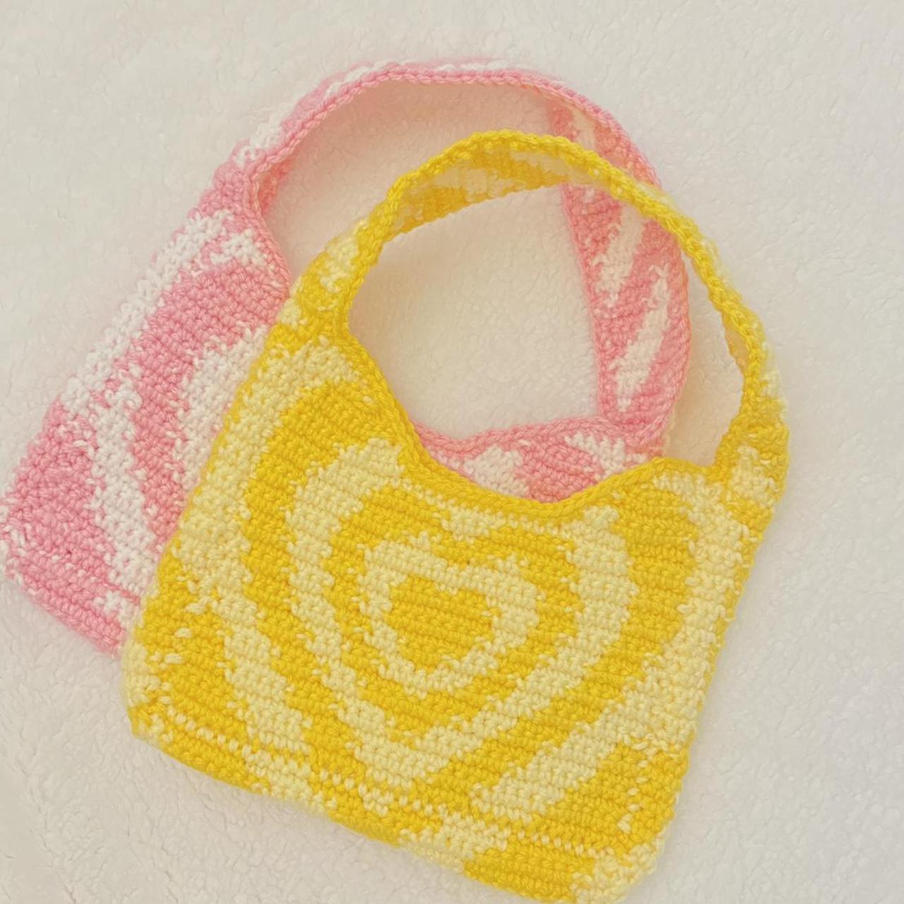 Yellow & white Crochet Powerpuff girls heart purse - Depop