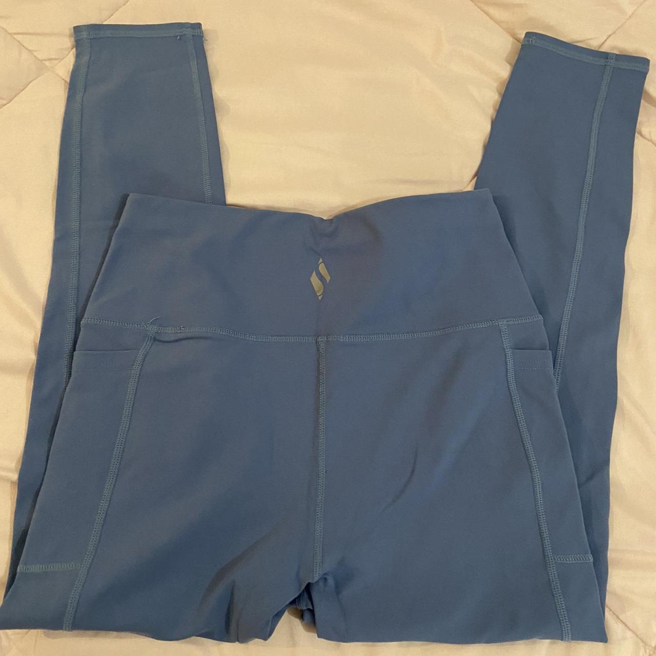 Blue sketchers leggings with pockets High waisted - Depop