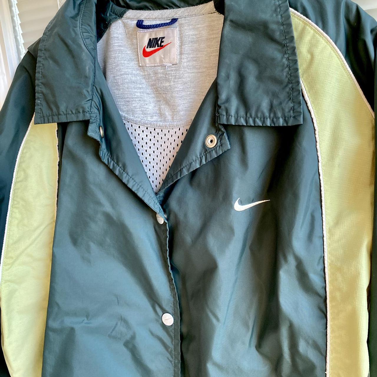 Nike Green windbreaker #nike #jacket #windbreaker - Depop