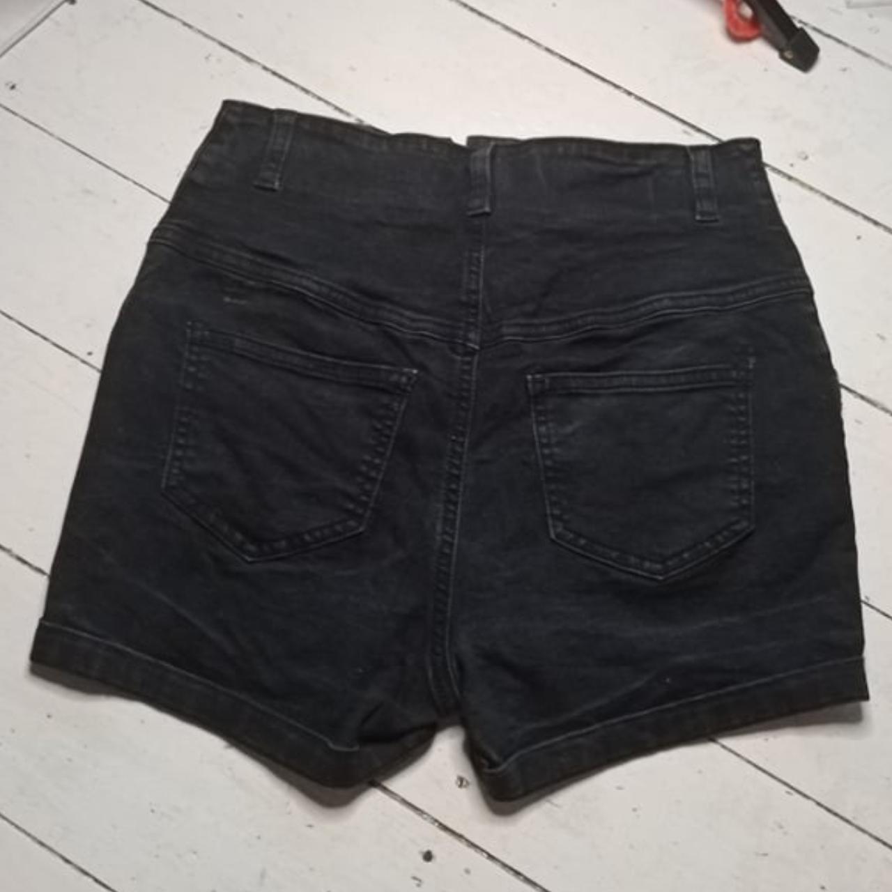 Primark Women's Black Shorts Depop