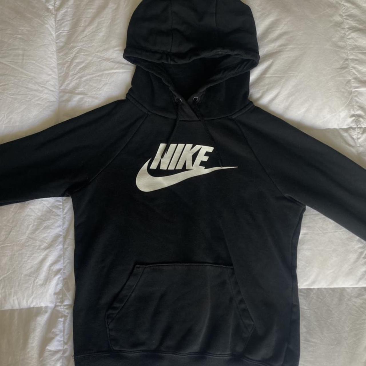 gold and black nike sweatshirt