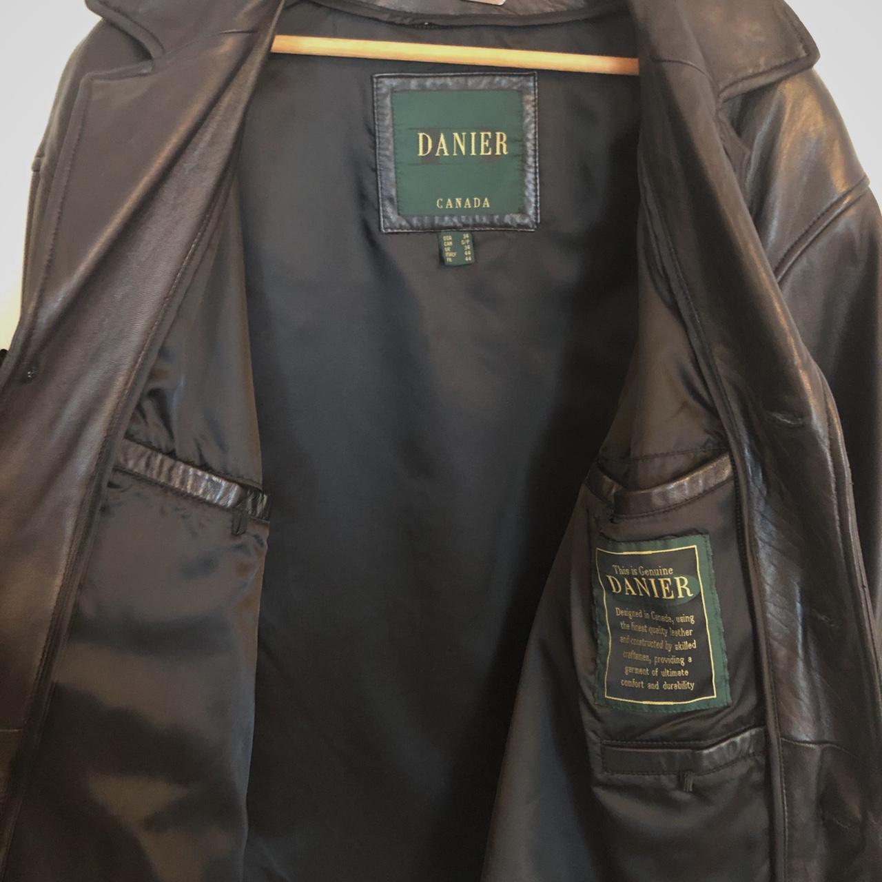 Order Danier Man’s black leather jacket