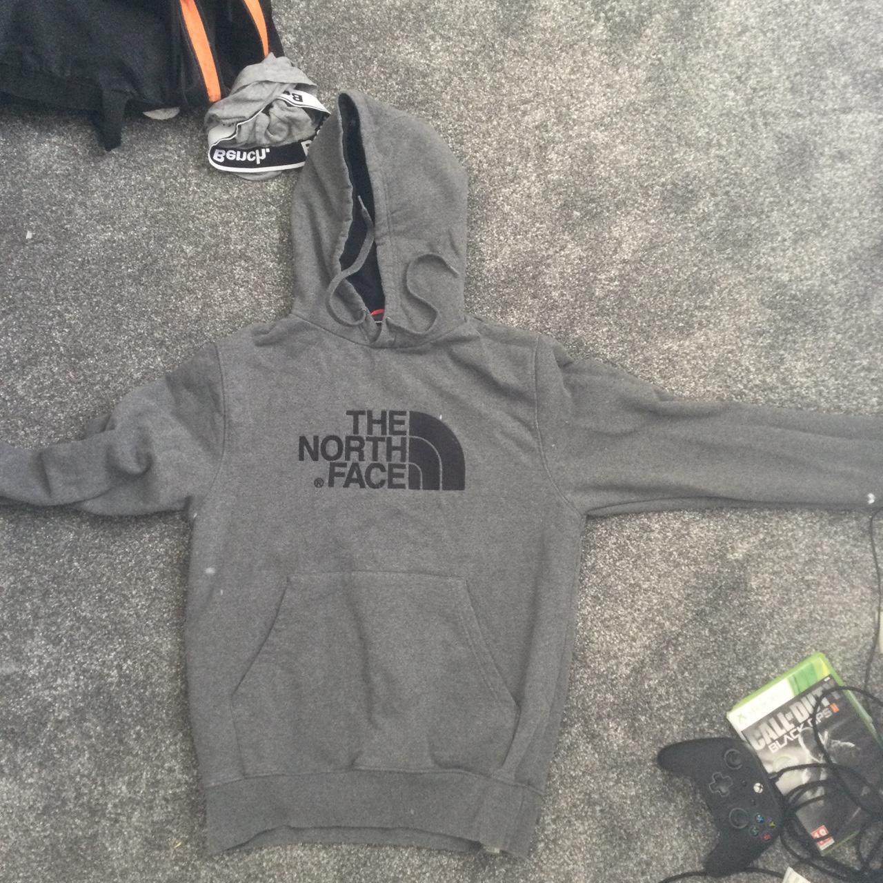 The north face hoodie dark grey great condition 8/10... - Depop