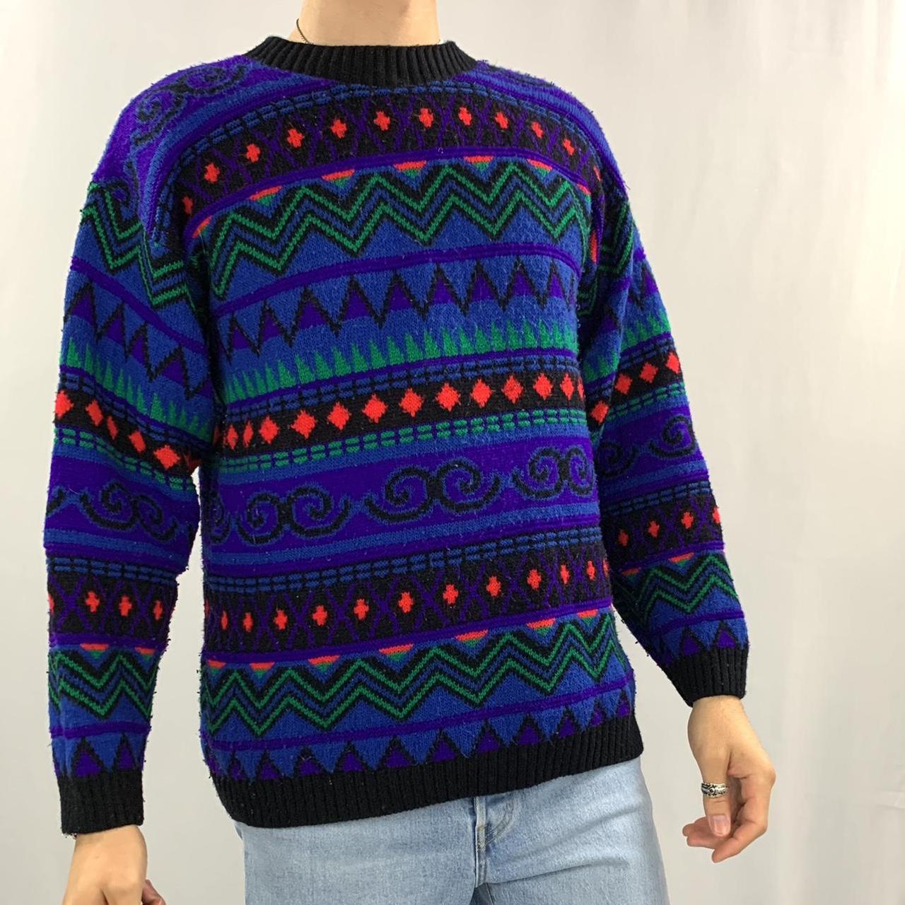 90’s Vintage Women’s Abstract geometric knit sweater...