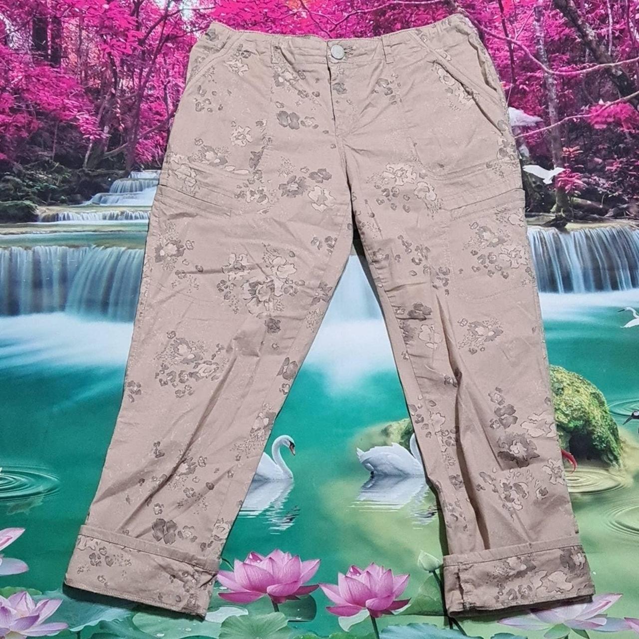 Product Image 2 - Democracy Floral Capri Pants Size