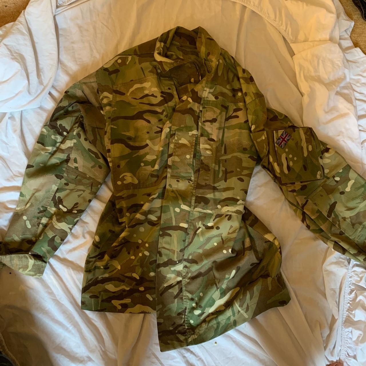 Army combat jacket in great condition. Size 180/96... - Depop