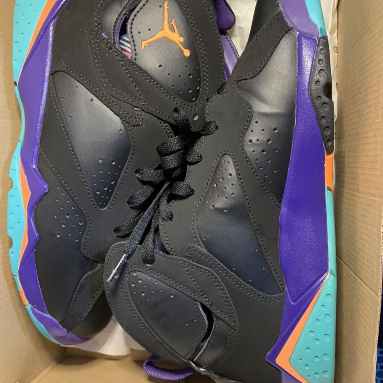 Jordan Men's Black and Purple Trainers | Depop