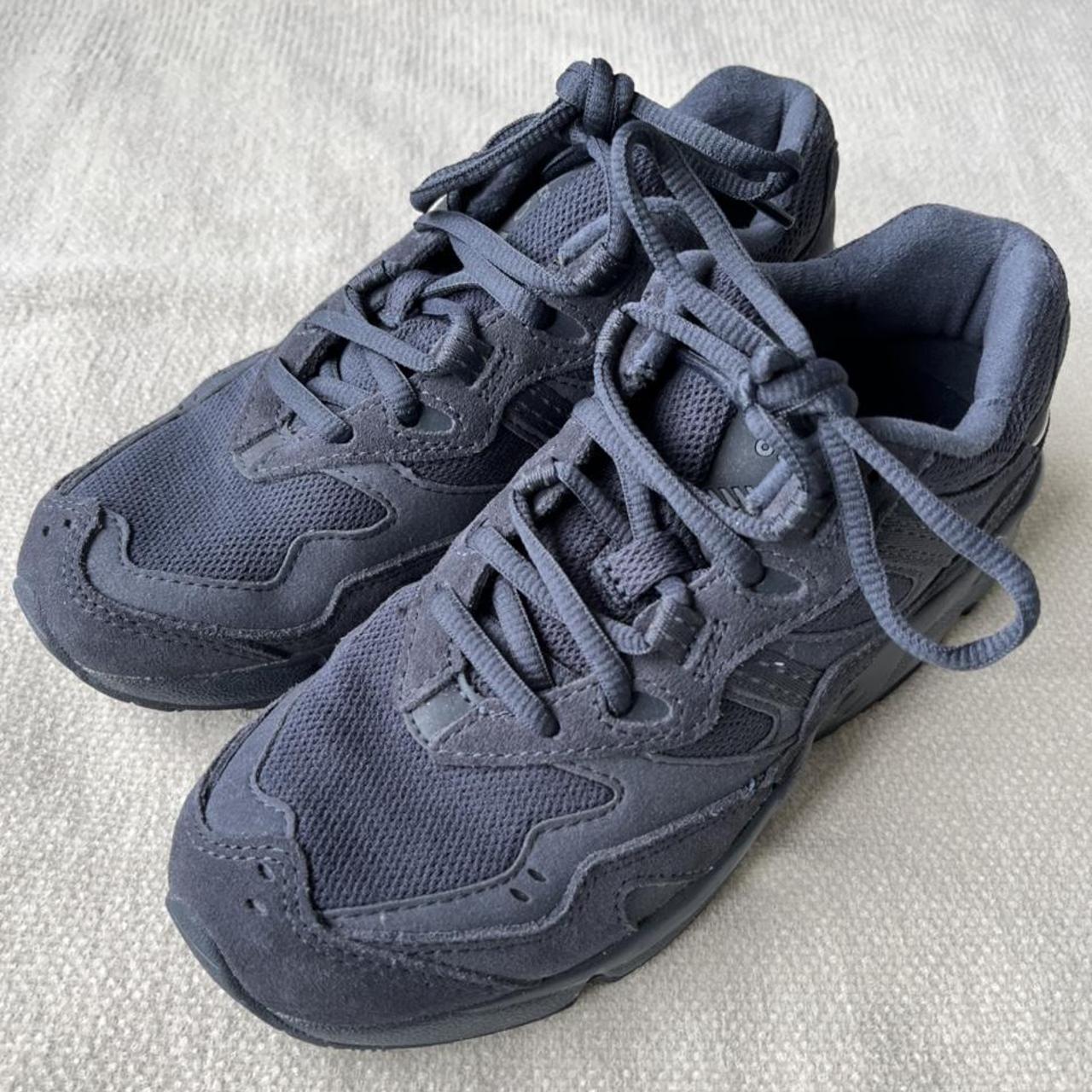 Charcoal hot sale grey trainers