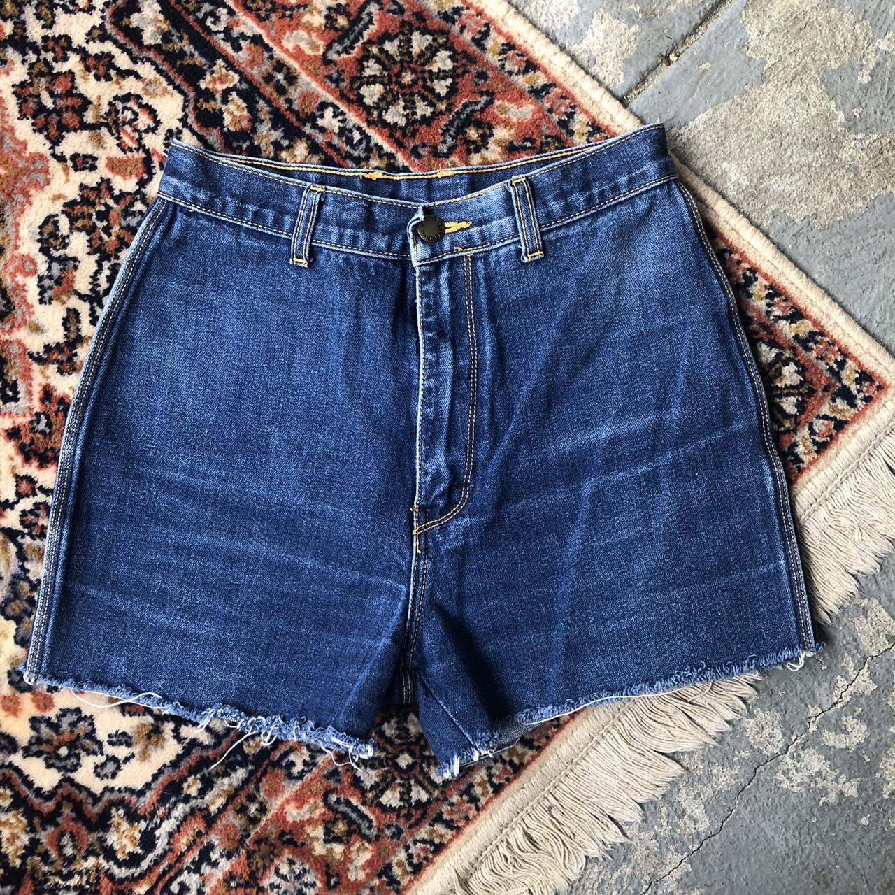 Amazing Brittania cut off shorts with teardrop back... - Depop