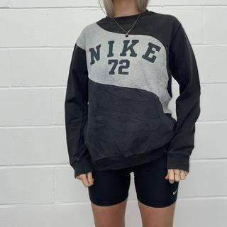 vintage nike sweatshirt spellout