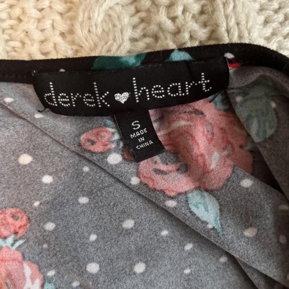 Derek heart classy red rose and vines body con - Depop