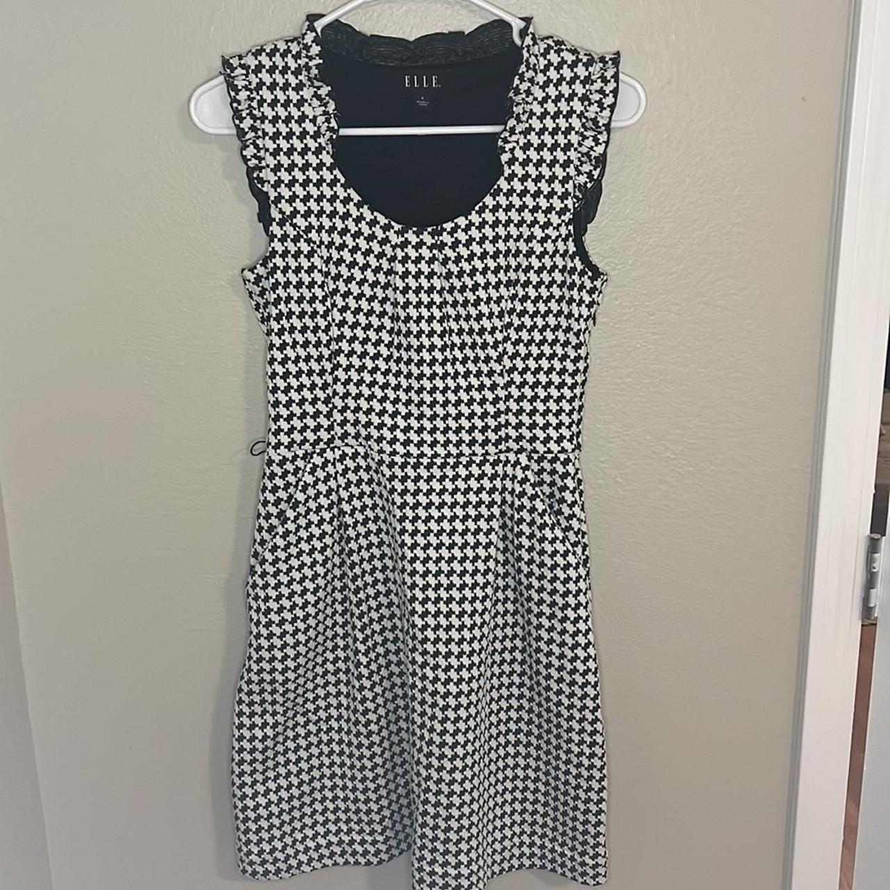 ELLE Women's Black and White Dress | Depop